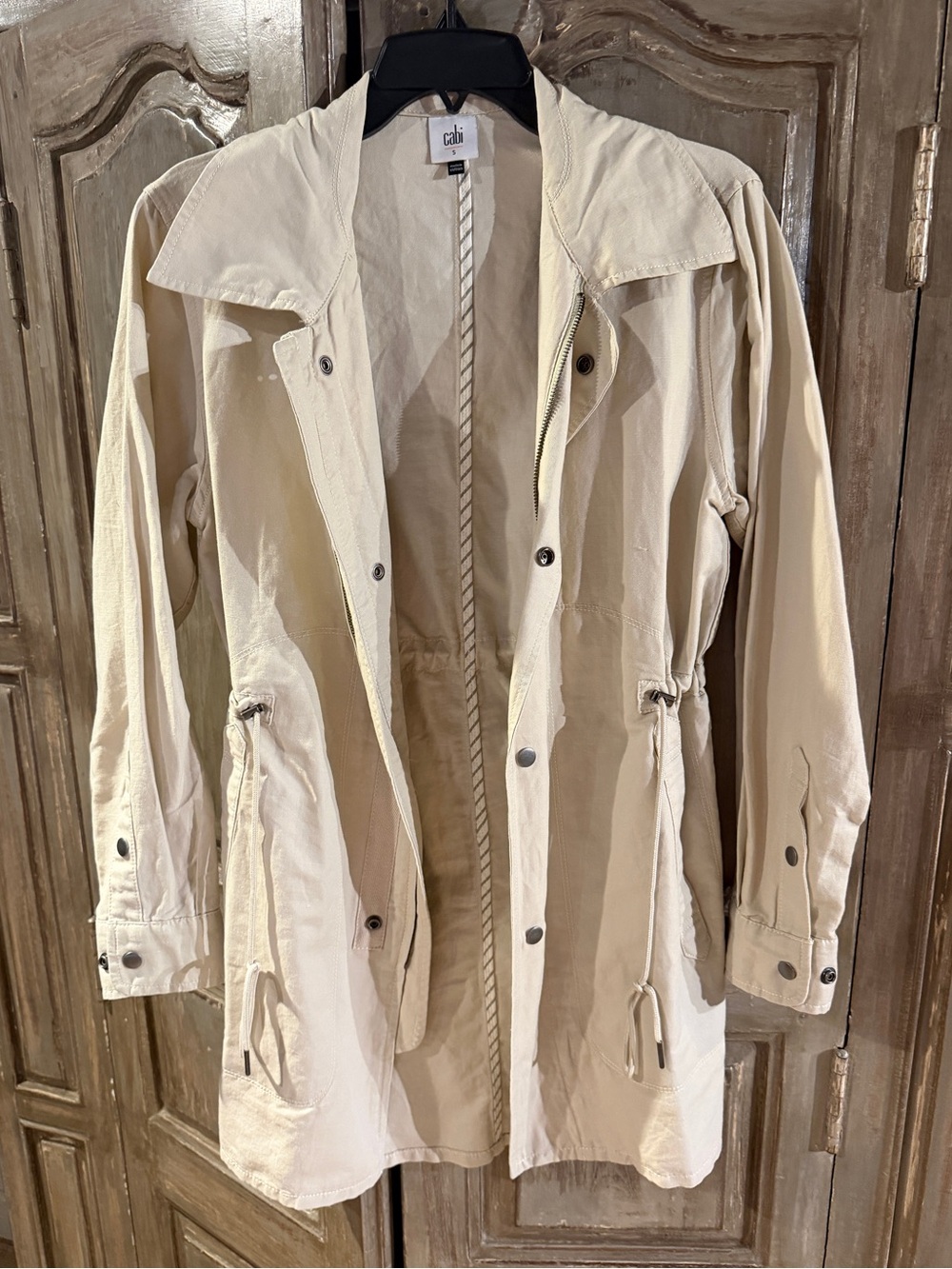 CAbi Excursion Anorak NWOT - Picture 2 of 4